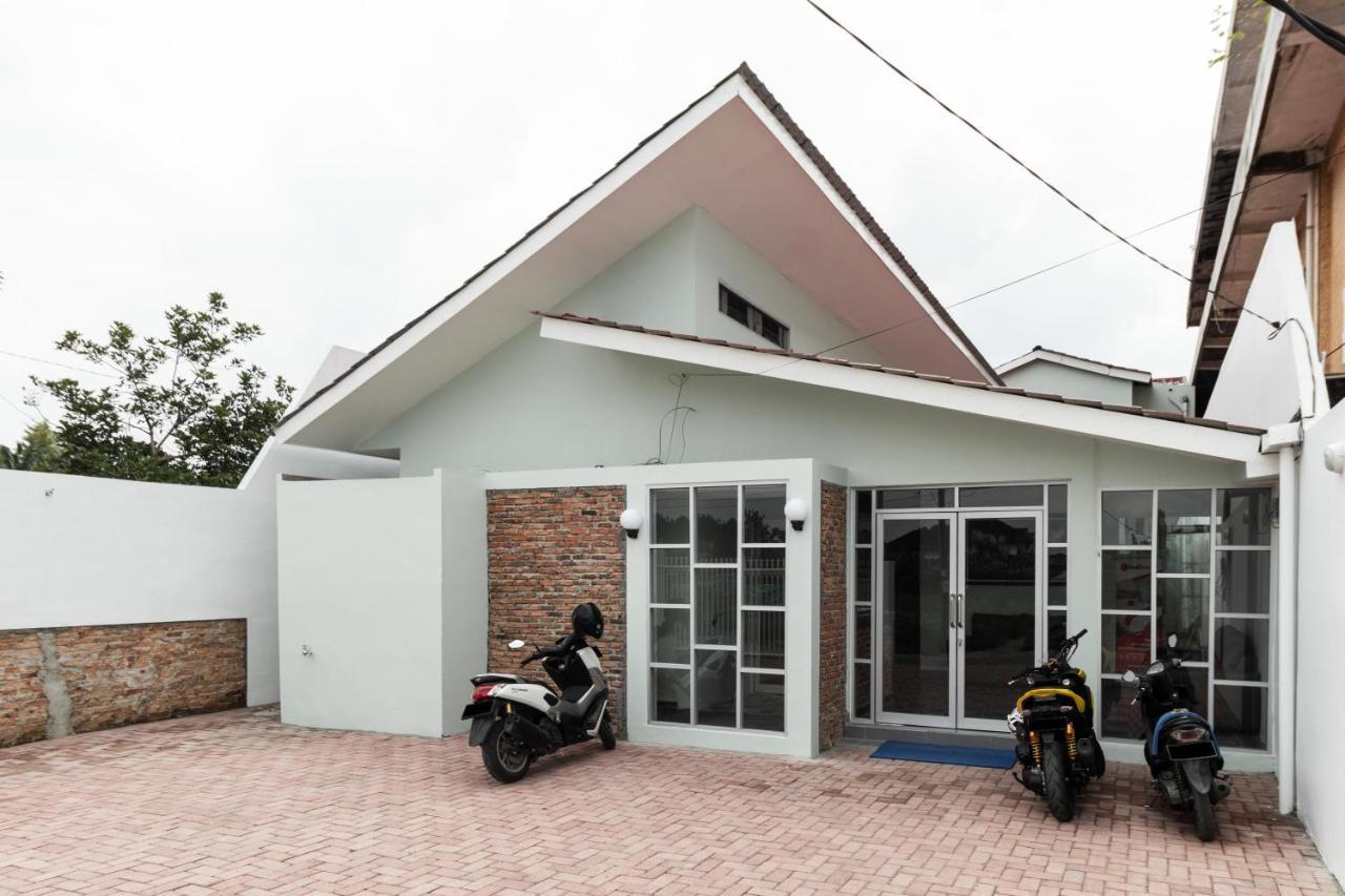 Reddoorz Plus Near Rs Usu Medan 2 Экстерьер фото