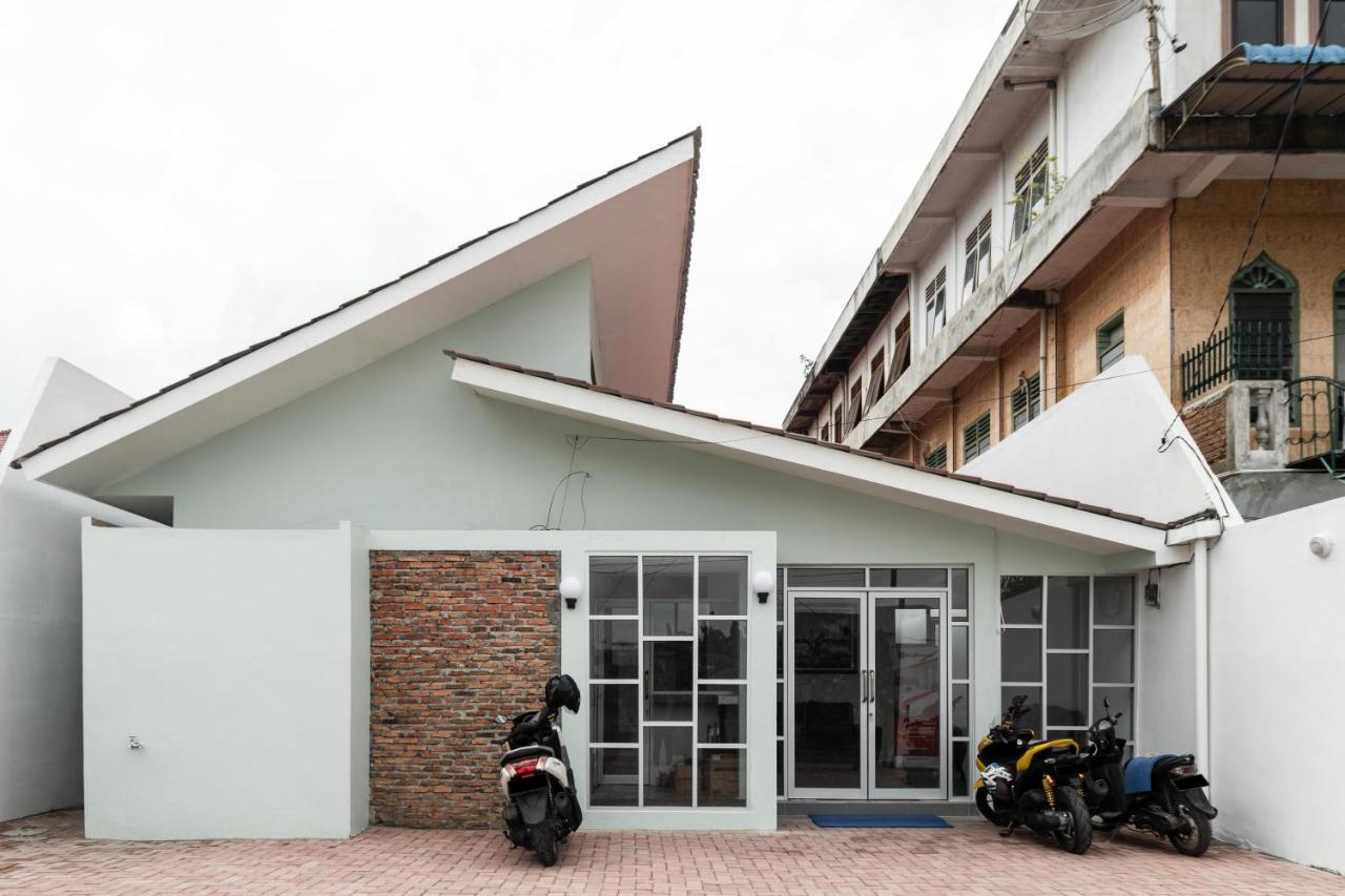 Reddoorz Plus Near Rs Usu Medan 2 Экстерьер фото